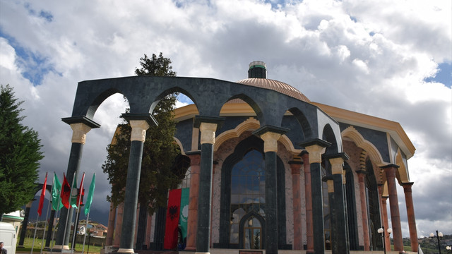 Arnavutluk'ta aşure günü etkinliği