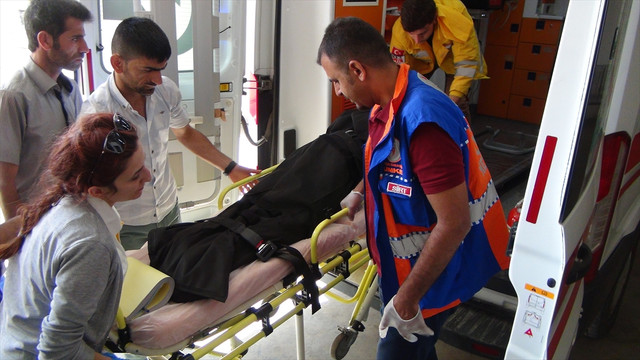 Balık tutarken çaya düşen genç boğuldu