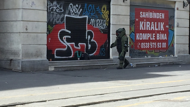 Beyoğlu'nda şüpheli paket