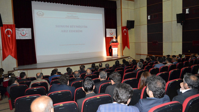 Bitlis'te Bağımlılık Yapıcı Maddelerle Mücadele toplantısı