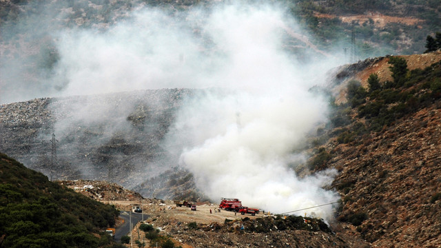 Yanan çöplüğe Bodrumda itfaiye ekipleri müdahale etti