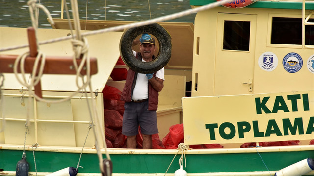 Bodrum'un cennet koyları çöpten arındırıldı