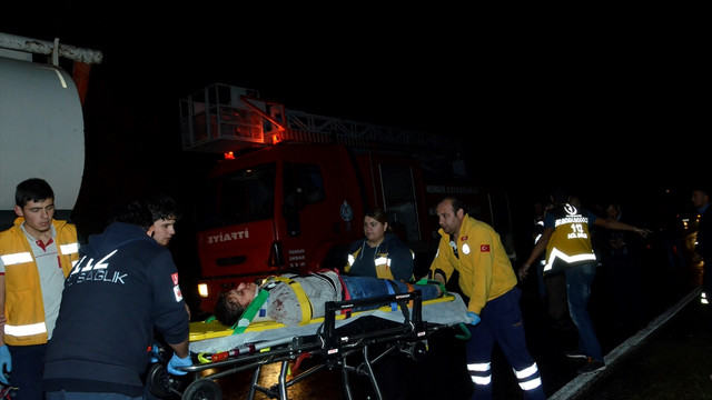 Bolu'da otomobil şarampole devrildi: 5 yaralı