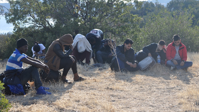 Çanakkale'de 22 yabancı uyruklu yakalandı