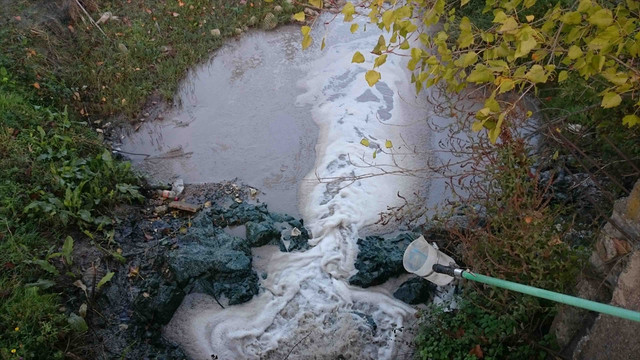 Çayırova İplikçi Deresi'ndeki kirlilik