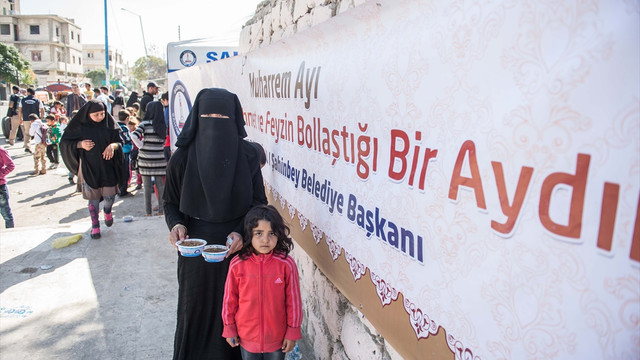 Cerablus'ta aşure dağıtımı