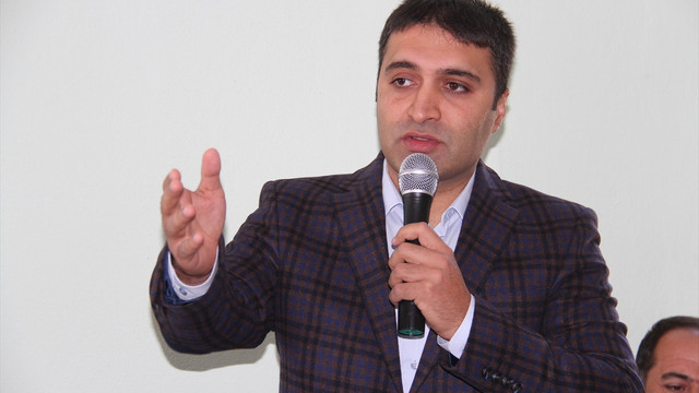 Çocuklar okuyabilsin diye arazisini bağışladı