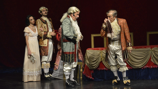 Dormenli Kibarlık Budalası Bursa'da perde açtı