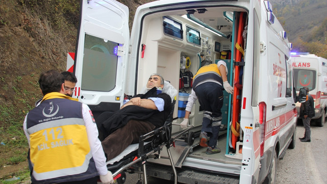 Düzce'de trafik kazası: 5 yaralı