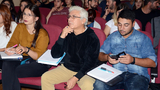 Eğitim hayatına 60'ında devam ediyor