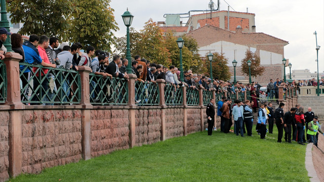 Eskişehir'de Porsuk Çayı'na düşen kişi öldü