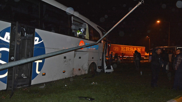 Fatsa'da otobüsle dolmuş çarpıştı: 6 yaralı