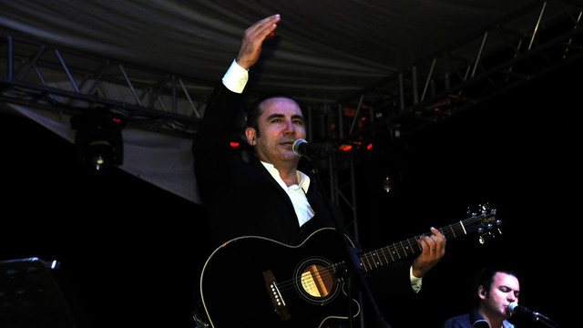 Ferhat Göçer Osmaniye'de konser verdi