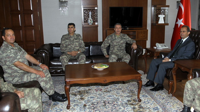 Genelkurmay Başkanı Orgeneral Akar, Van'da