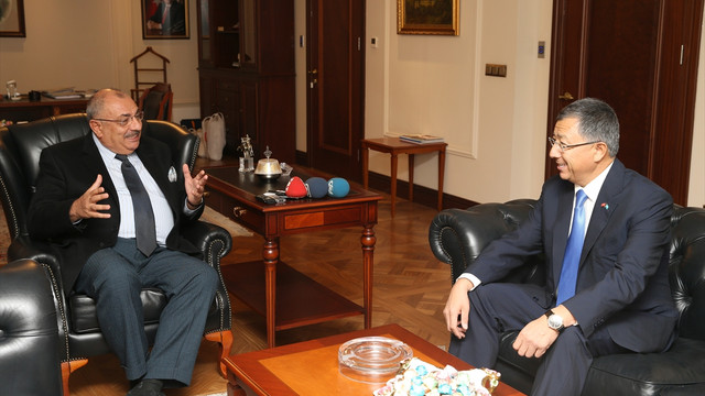 Güney Kazakistan Valisi Tüymebayev'den Türkeş'e ziyaret