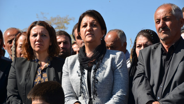 Hakkari'de zırhlı araçtaki silahın ateş alması