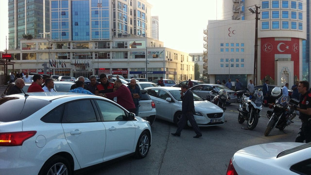 İş adamının 360 bin lira bulunan çantasını gasbettiler