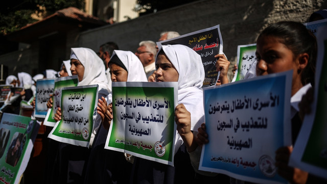 İsrail hapishanelerindeki Filistinli çocuklar