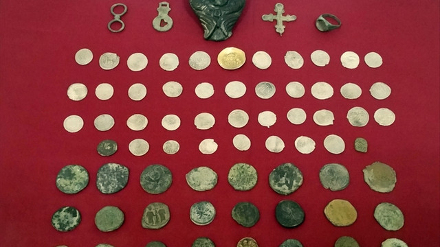 İzmir'de tarihi eser kaçakçılığı operasyonu