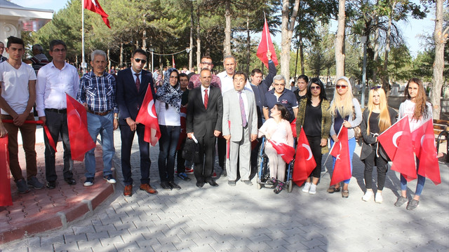 Kahraman şehit Halisdemir'in kabrine ziyaretler sürüyor