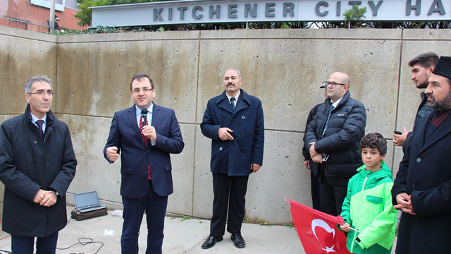 Kanada semalarında Türk Bayrağı dalgalandı