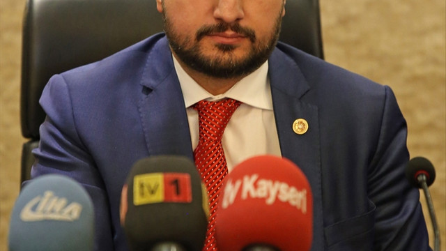 Kayseri'de toprağa gömülü savaş uçağı bulunduğu iddiası