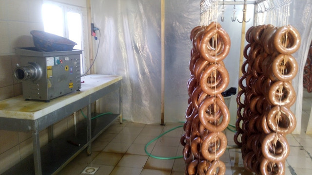 Kırklareli'nde kaçak sucuk operasyonu