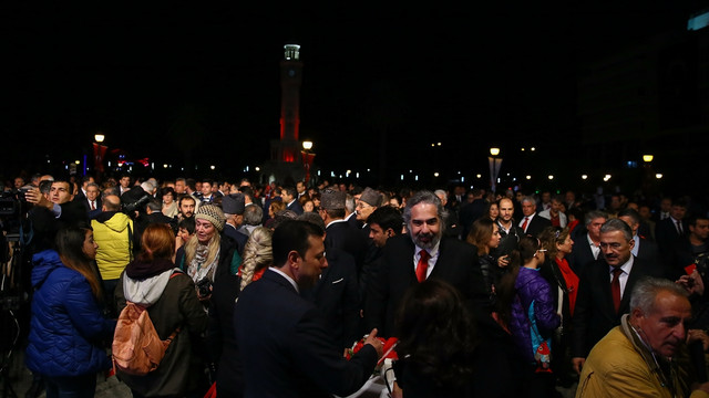 Konak Meydanı'nda Cumhuriyet resepsiyonu
