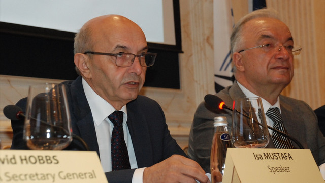 Kosova'daki NATO PA 93. Rose-Roth Semineri