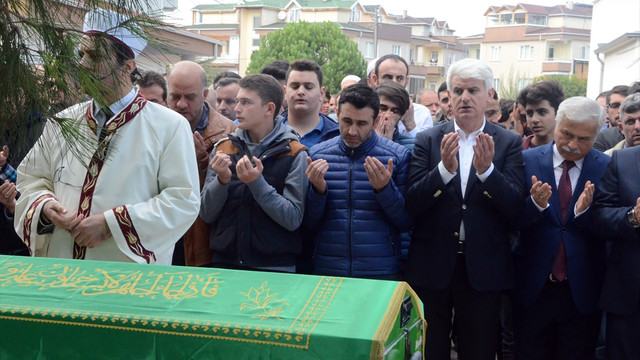 Lösemiden hayatını kaybeden Beyza toprağa verildi