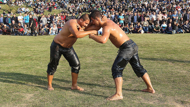 Makedonya'da yağlı güreş müsabakaları