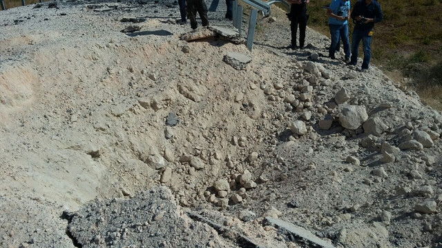 Mardin'de yola tuzaklanan patlayıcı bulundu