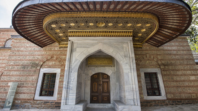 Muradiye Külliyesi'nde sesli rehberlik sistemi devrede