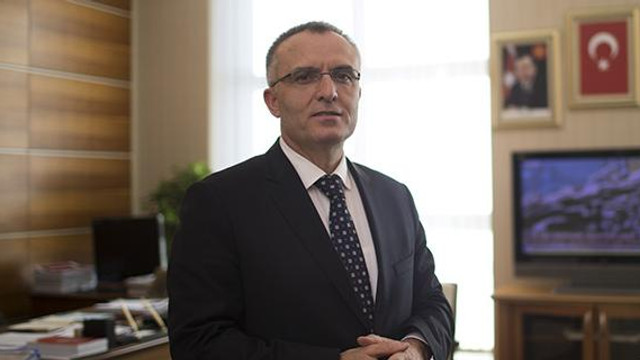 Çıkarılan kanunla 9,4 milyar lira vergi borcunun yapılandırıldığını Maliye Bakanı Naci Ağbal açıkladı