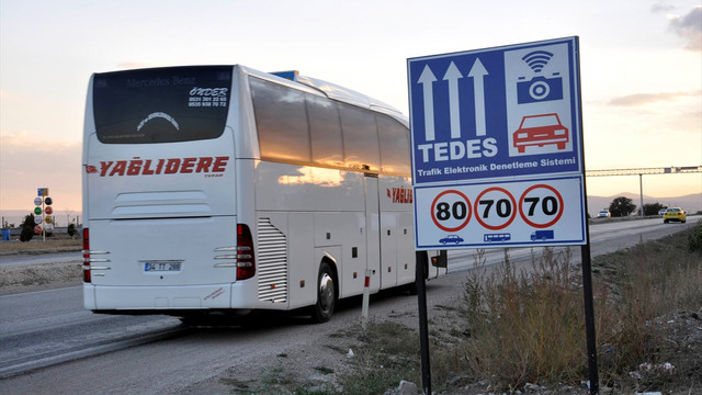 Otobüs şoförü TEDES yüzünden yolcuları indirip eylem yaptı
