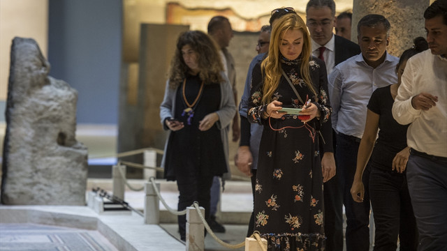 Oyuncu Lohan, Gaziantep'te Zeugma Müzesi'ni gezdi