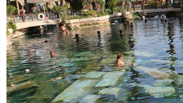 Pamukkale'deki antik havuzda çökme ile ilgili inceleme yapıldı