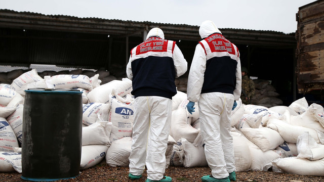 Patlayıcı yüklü 15 kamyon saldırısı önlendi