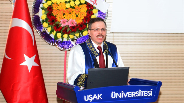 Rektörden öğrencilere FETÖ uyarısı