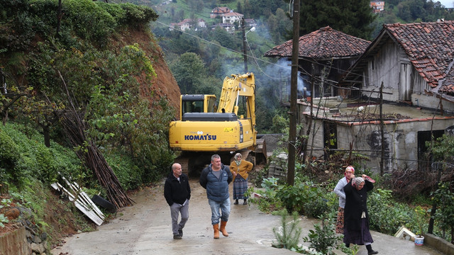 Rize'deki toprak kayması