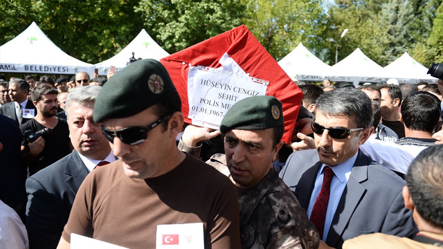 Şehitlerimizi uğurluyoruz