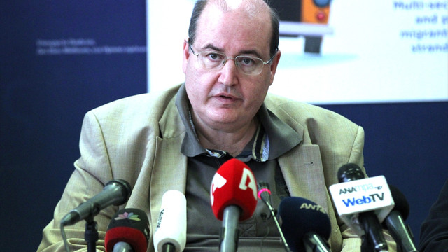 Sığınmacı çocuklar Yunanistan'da ders başı yapacak