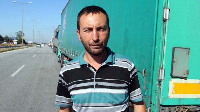 Sınırdaki tır kuyruğu azalıyor