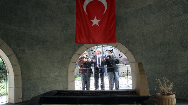 Sütçü İmam kabri başında anıldı