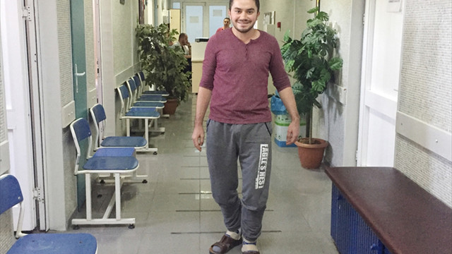 Trafik kazasından 3 ay sonra yeniden yürüdü