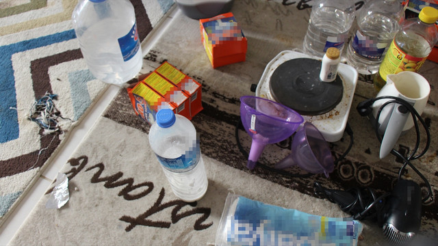 Uyuşturucu imal edilen evde kamera sistemi bulundu