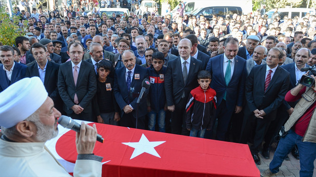 Van'daki AK Parti ilçe başkan yardımcısına terör saldırısı