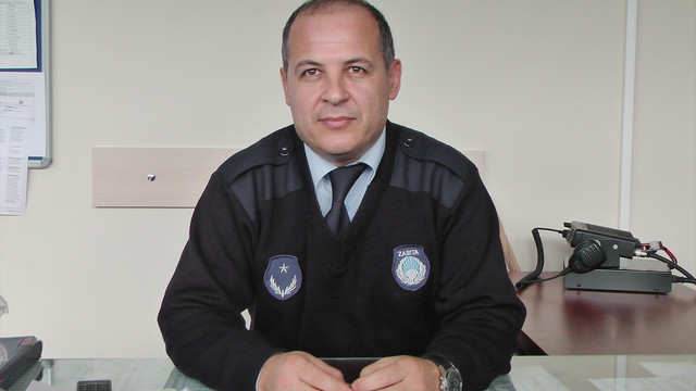 Zabıtalardan Suriyeli çocuklara şefkat eli