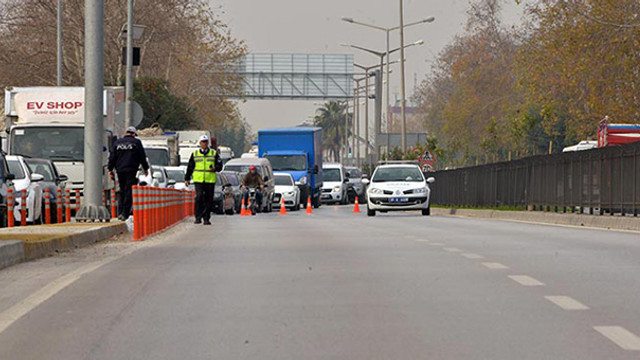 Yola çıkacaklar dikkat! İstanbulda birçok yol trafiğe kapalı!