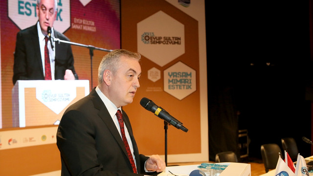 “Eyüp’te yeniden dirilişin safhalarını göreceğiz”